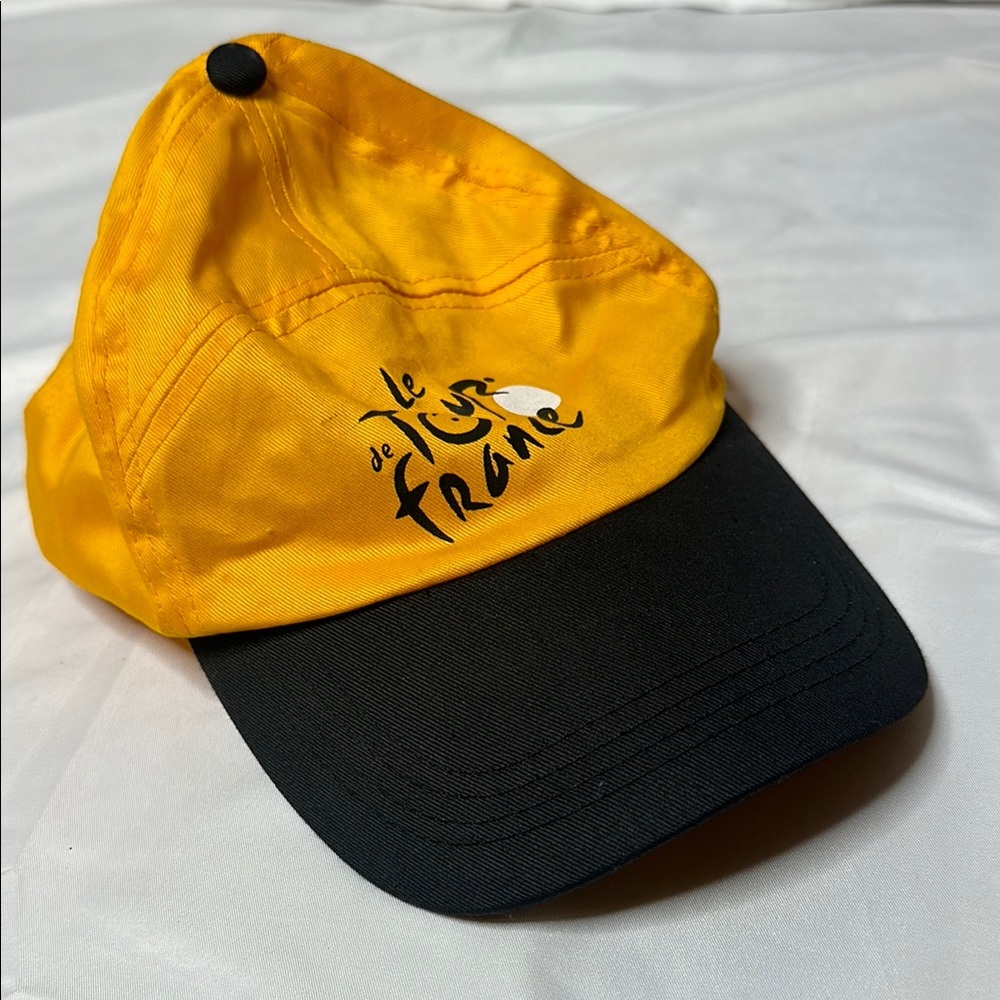 NWOT 2005 Le Tour de France Yellow Cap